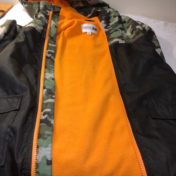 Survival Gear windbreaker coat , soft inside, M camo - Picture 9 of 10